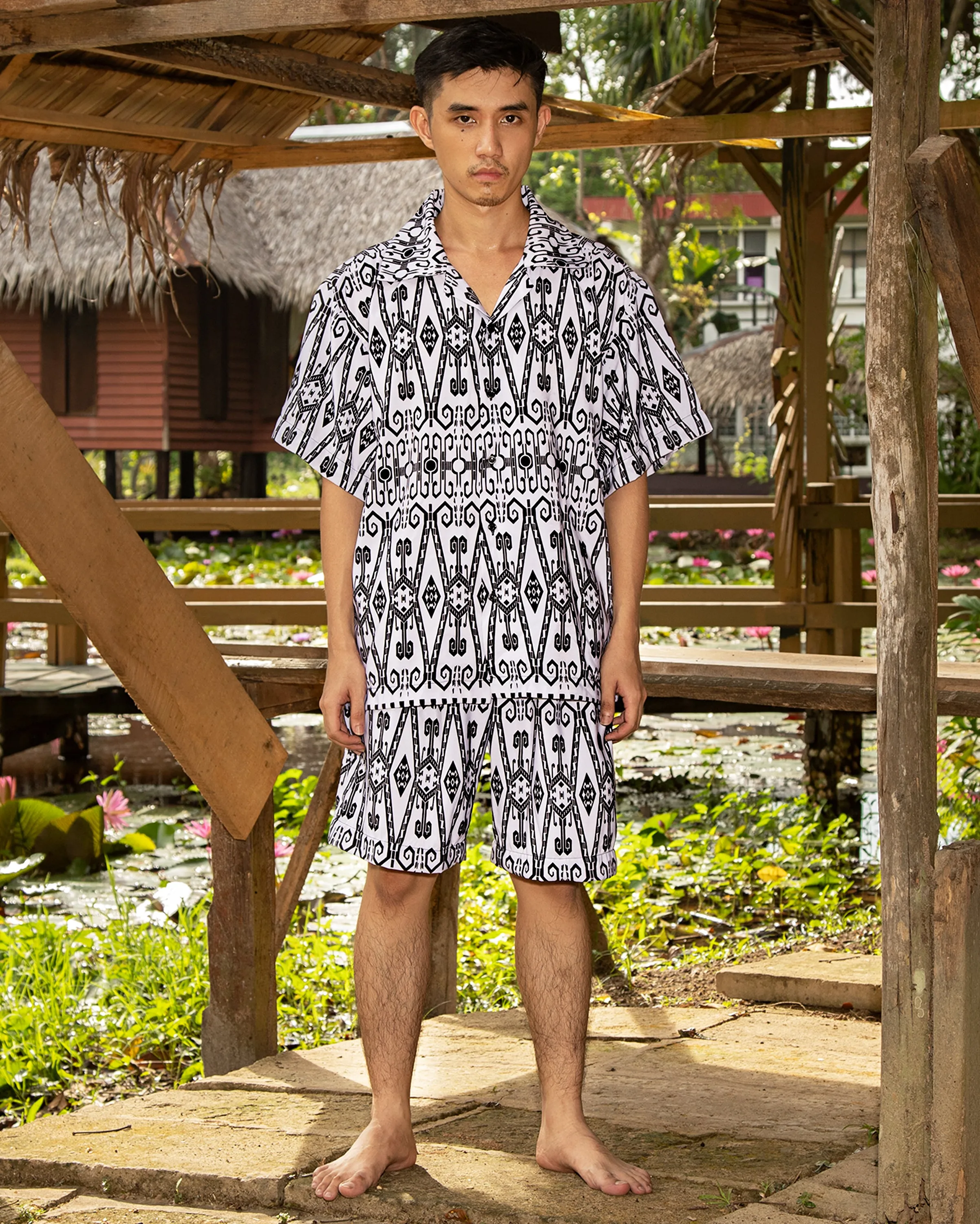 Baju Pantai Borneo (White)