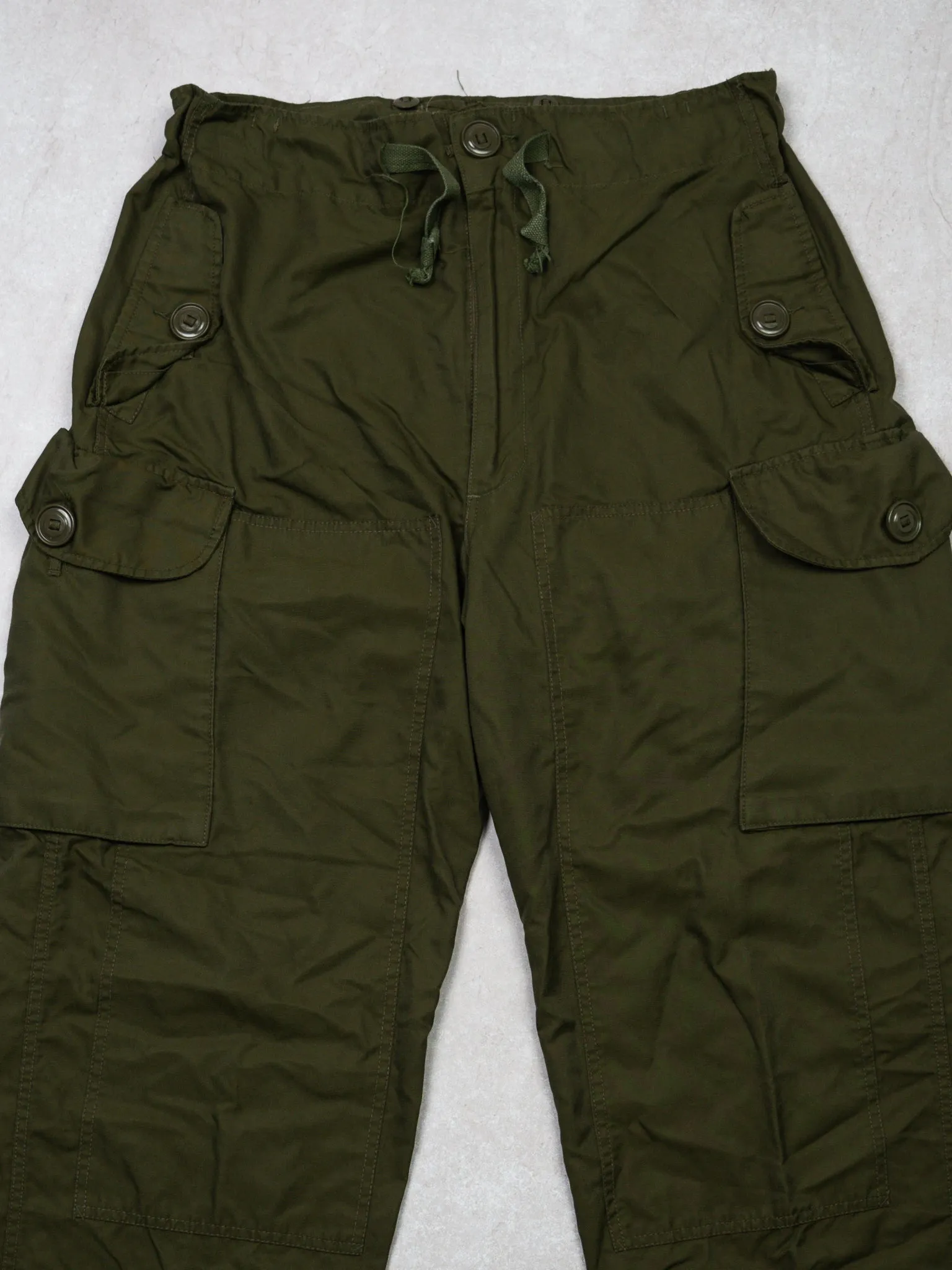 Vintage '88 Adjustable Green Army Windproof Parachute Pants 2.0 (32-38 x  28)
